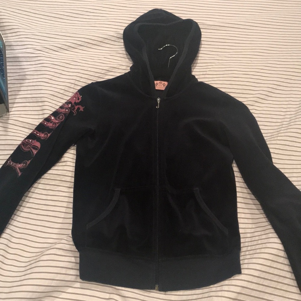 BRAND NEW AMAZING CONDITION JUICY NAVY SWEATSHIRT